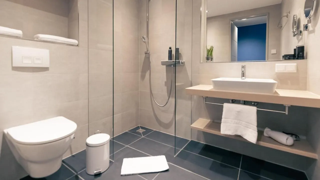 Spreeblau Royal Mit Eigenem Balkon Lägenhet Berlin