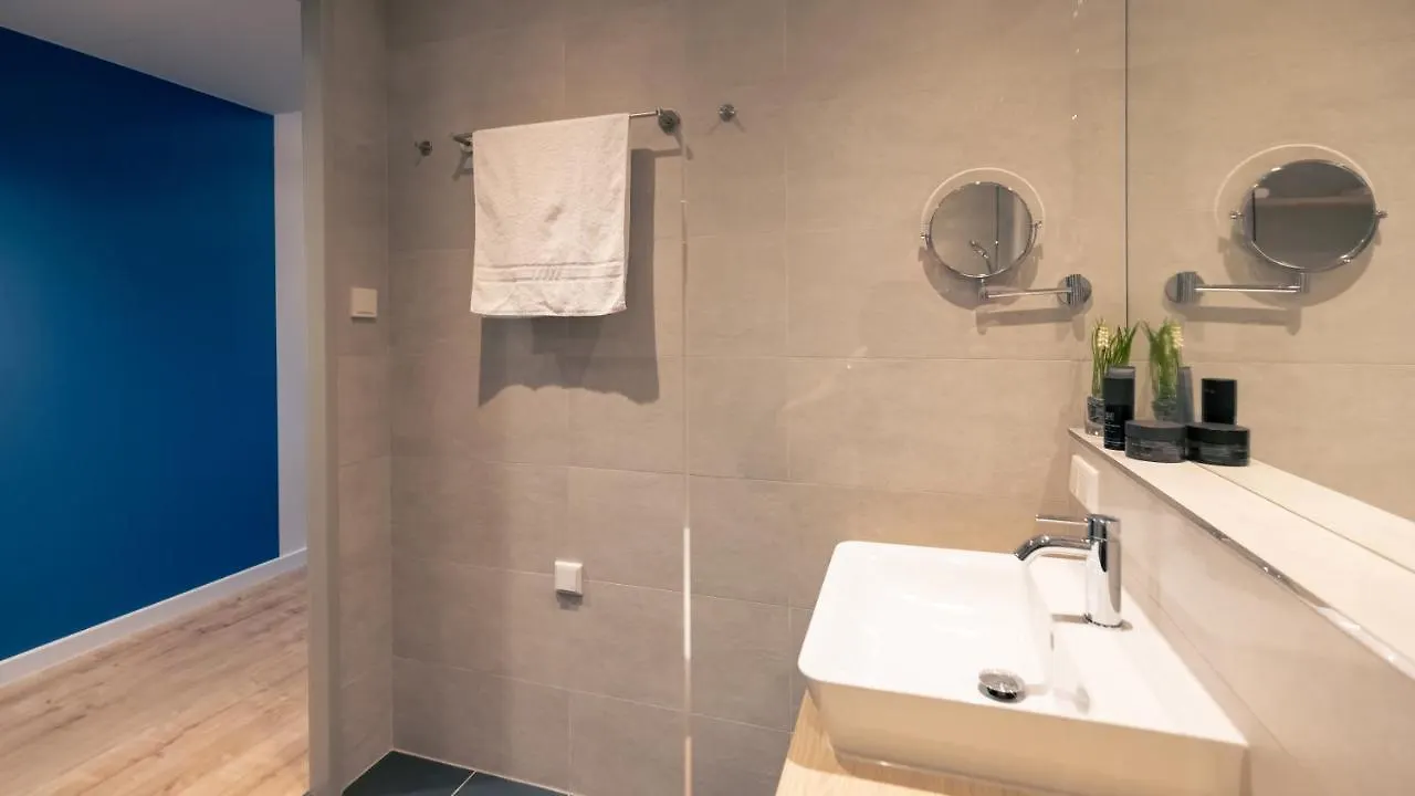 Spreeblau Royal Mit Eigenem Balkon Lägenhet Berlin